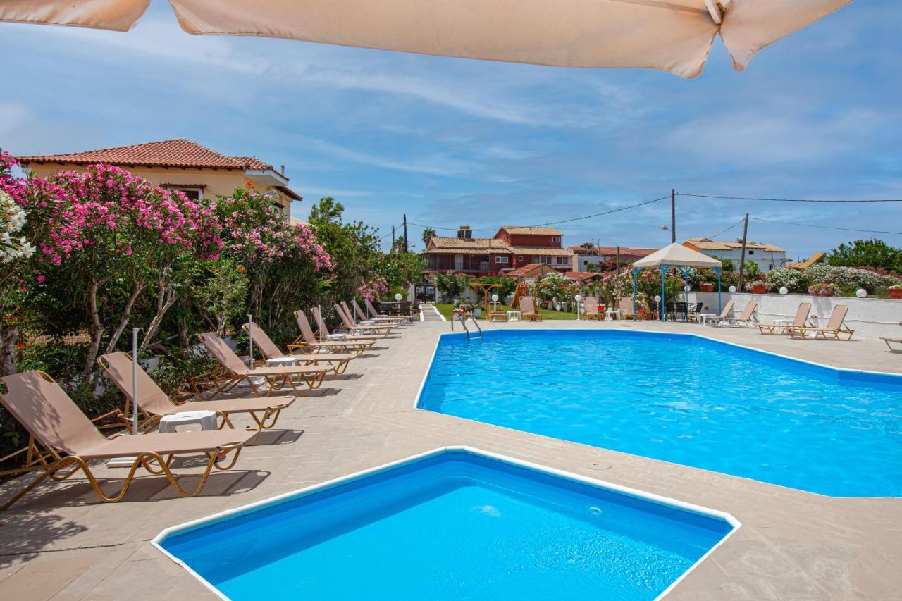 Lord Complex Aparthotel Agios Georgios  Exterior photo