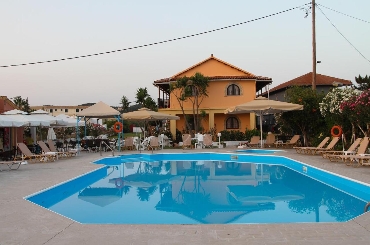 Lord Complex Aparthotel Agios Georgios  Exterior photo
